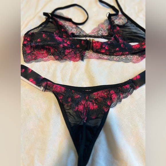 Beautiful mesh and lace floral lingerie, set pink and black sexy set size medium - Picture 15 of 16